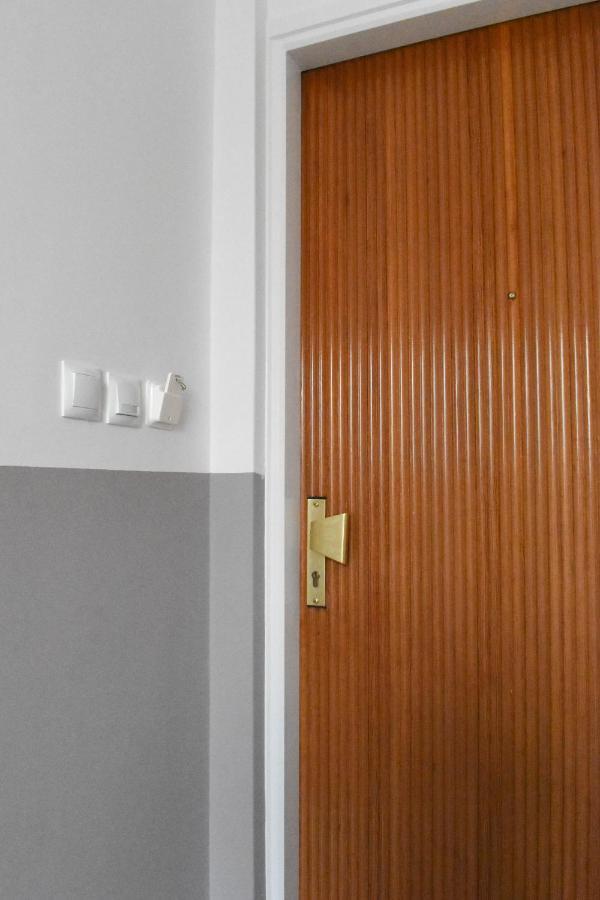 Ellis House Agrinio Exterior foto