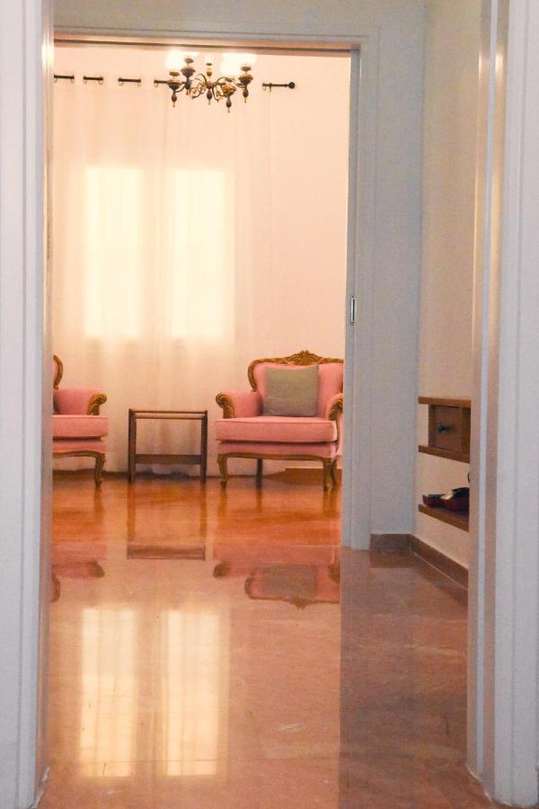 Ellis House Agrinio Exterior foto